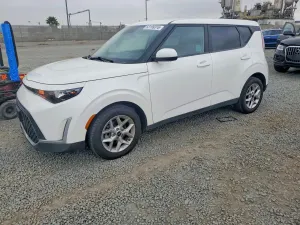 Kia Soul 2.0L 4 2023