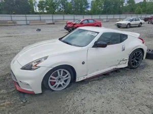 Nissan 370z 3.7L 6 2017