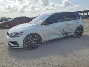 Volkswagen Golf 2L 4 2018