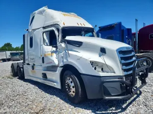 Freightliner Business Class M2 14.8L 6 2025