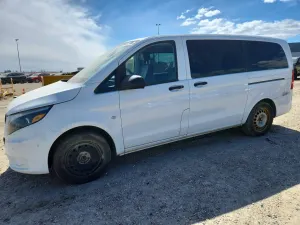 Mercedes-Benz Metris 2.0L 4 2016