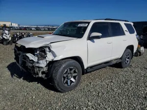 Toyota 4Runner 4.0L 6 2020