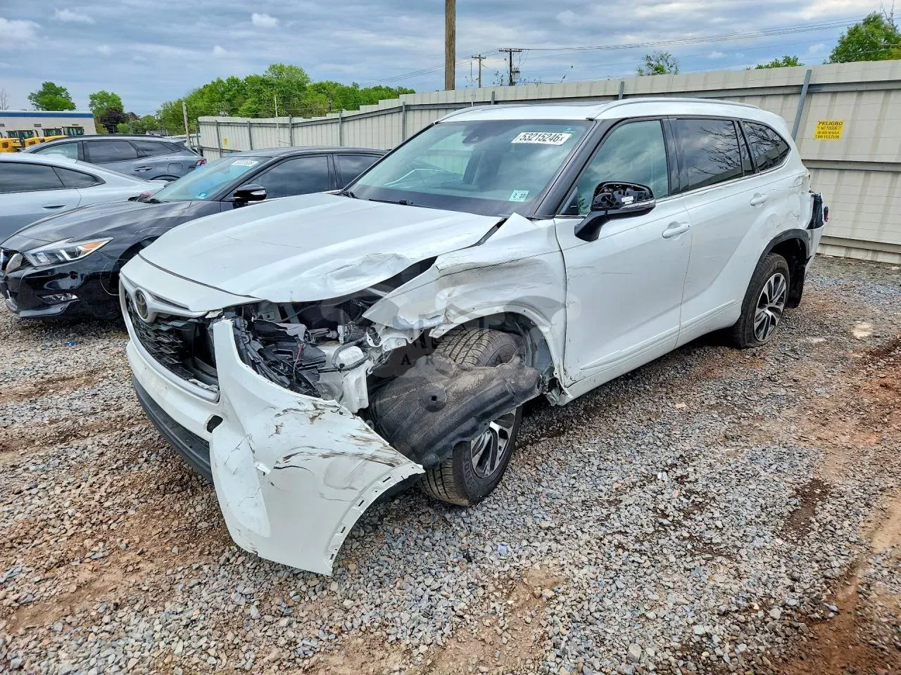 Toyota Highlander 3.5L 6 2022