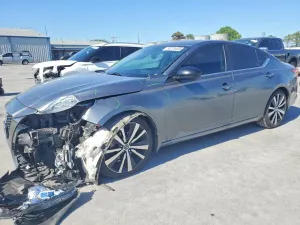 Nissan Altima 2.5L 4 2020