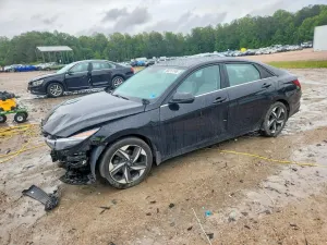 Hyundai Elantra 2.0L 4 2022