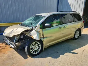 Toyota Sienna 3.5L 6 2014