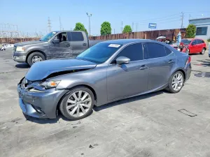 Lexus IS 2.0L 4 2016