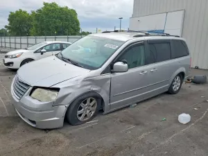 Chrysler Town & Country 3.8L 6 2010