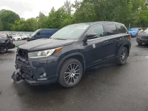 Toyota Highlander 3.5L 6 2017
