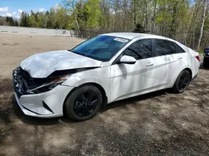 Hyundai Elantra 2.0L 4 2023