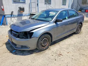 Volkswagen Jetta 2.0L 4 2014