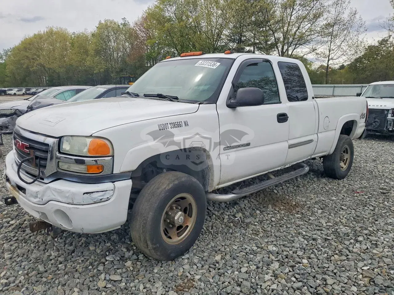 GMC Sierra 6.0L 8 2003