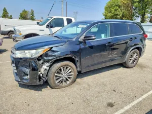 Toyota Highlander 3.5L 6 2017