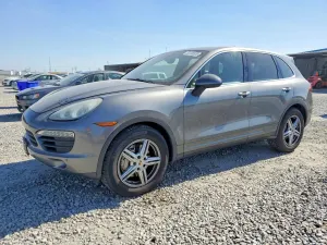 Porsche Cayenne 4.8L 8 2011