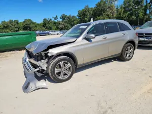 Mercedes-Benz GLC 2.0L 4 2021
