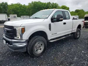 Ford F-350 6.7L 8 2018