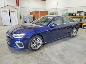 Audi A4 2.0L 4 2024