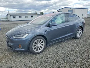 Tesla Model X 2018