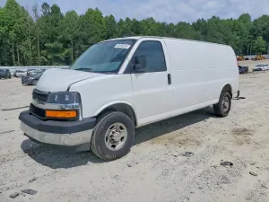 Chevrolet Express 6.6L 8 2025
