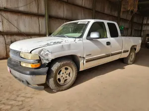 Chevrolet Silverado 1500 4.8L 8 2000