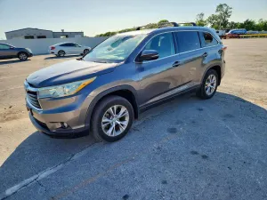 Toyota Highlander 3.5L 6 2015
