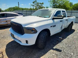 RAM 1500 5.7L 8 2015