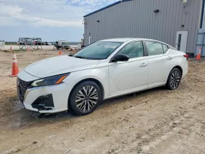 Nissan Altima 2.5L 4 2025