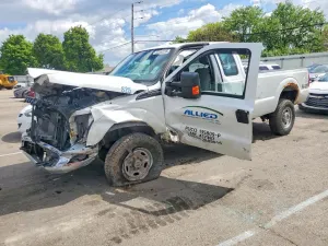 Ford F-250 6.2L 8 2015