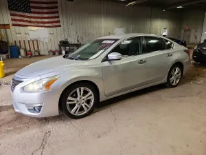 Nissan Altima 3.5L 6 2015