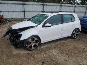 Volkswagen Golf 2.0L 4 2011