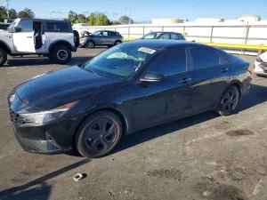Hyundai Elantra 2.0L 4 2022