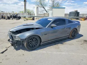 Ford Mustang 5.0L 8 2013