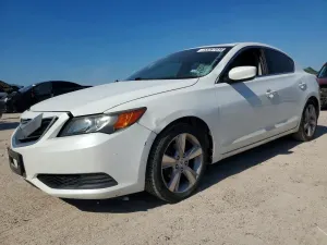Acura ILX 2.0L 4 2015