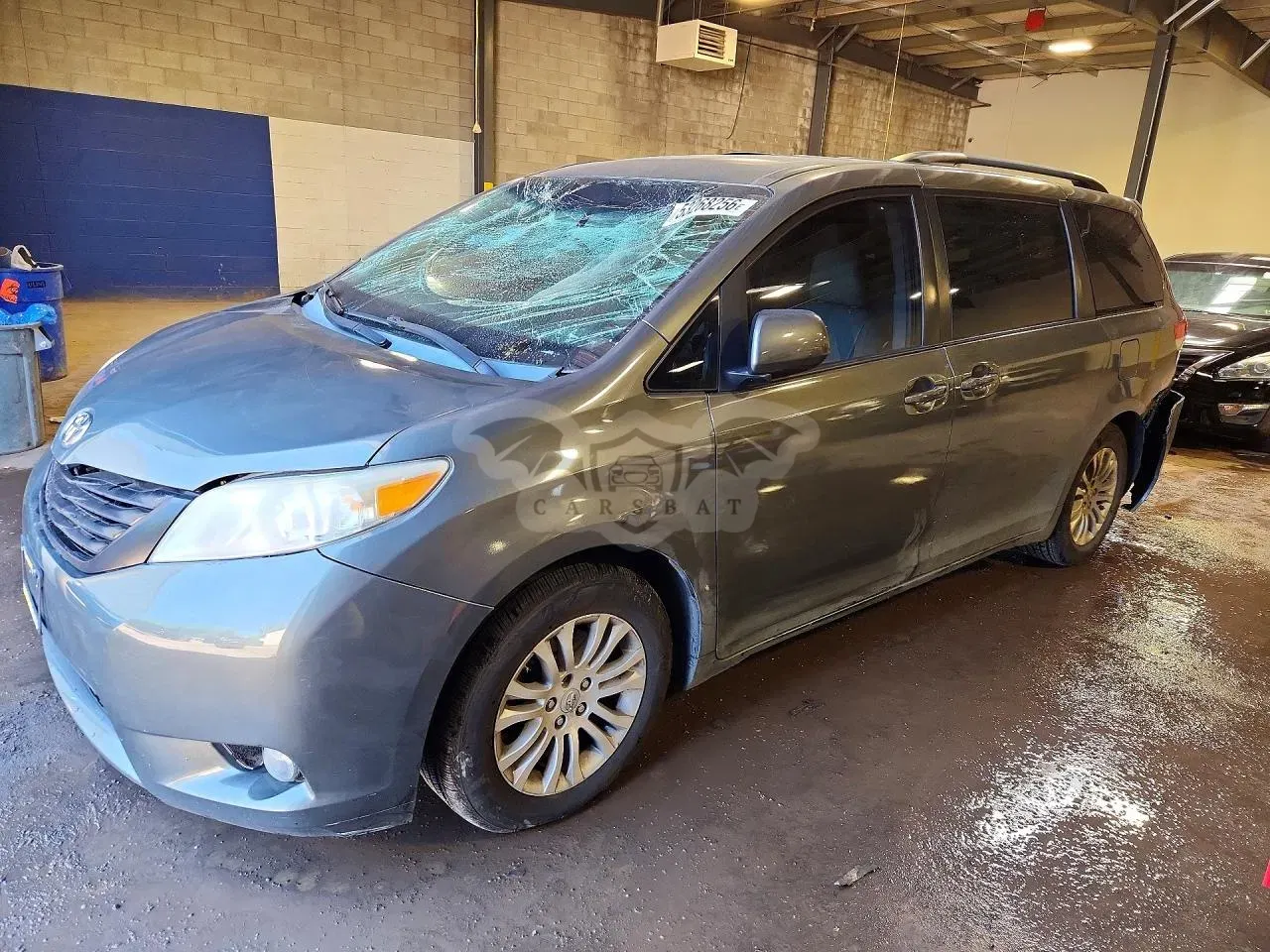 Toyota Sienna 3.5L 6 2011