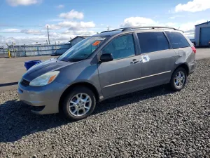 Toyota Sienna 3.3L 6 2004