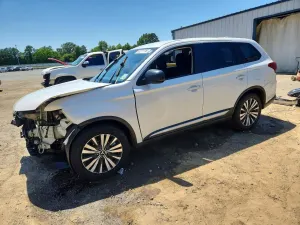 Mitsubishi Outlander 2.4L 4 2020