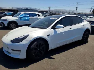 Tesla Model 3 2022