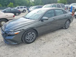 Hyundai Elantra 2.0L 4 2024