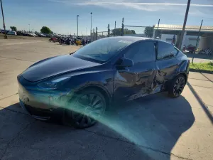 Tesla Model Y 2024