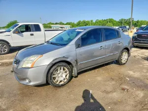 Nissan Sentra 2.0L 4 2012