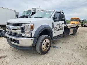 Ford F550 6.7L 8 2019