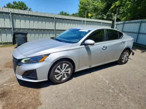 Nissan Altima 2.5L 4 2023
