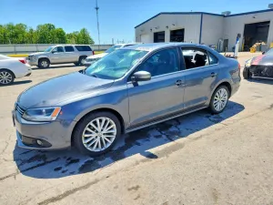 Volkswagen Jetta 2.0L 4 2014