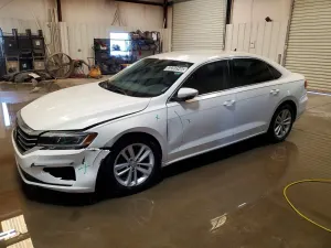 Volkswagen Passat 2.0L 4 2020