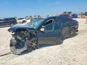 Toyota Camry 2.5L 4 2023