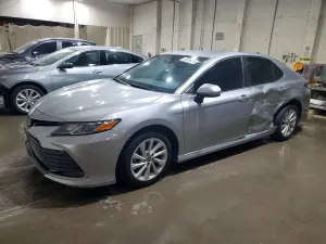 Toyota Camry 2.5L 4 2021