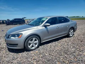 Volkswagen Passat 2.0L 4 2012