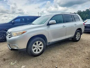 Toyota Highlander 3.5L 6 2013