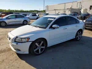 Volvo S40 2.5L 5 2011