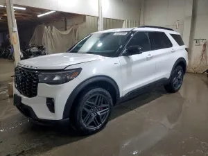 Ford Explorer 2.3L 4 2025